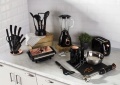 Blackrose_electric_selection_lifestyle_jt_01.jpg