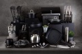 Black_silver_family_jt_lifestyle_02.jpg